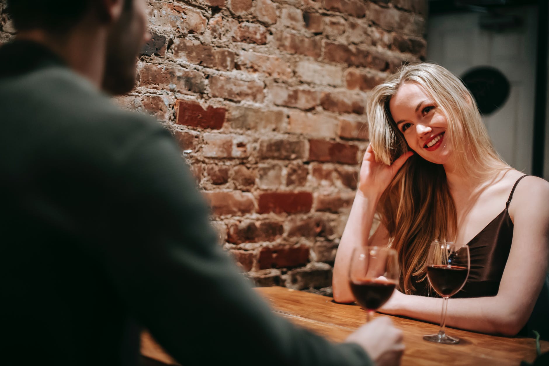 couple in restaurant enjoying romantic date